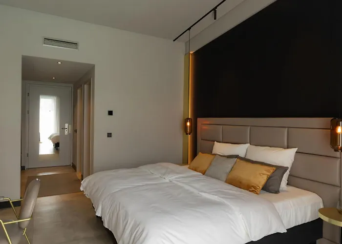 Scheck Hotel